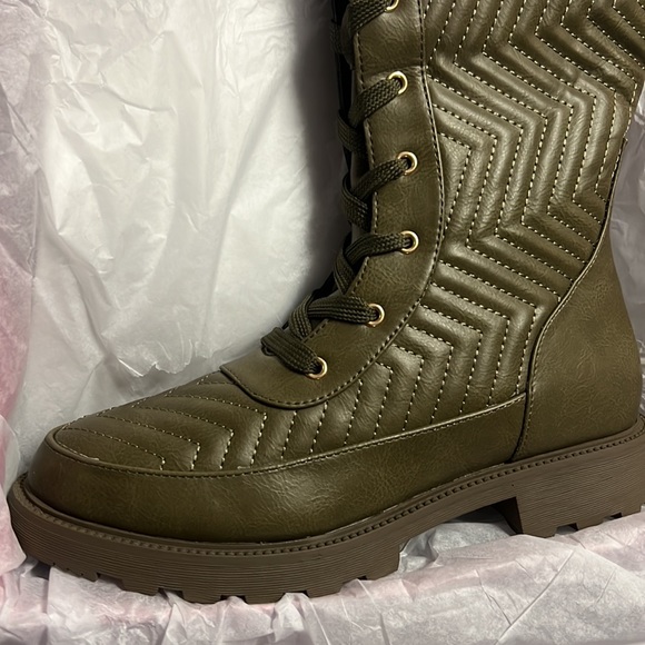 Olive Boot - Picture 5 of 7